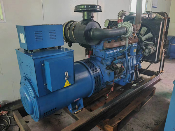 沁源100kW柴油发电机组使用多级机油有哪些优缺点？